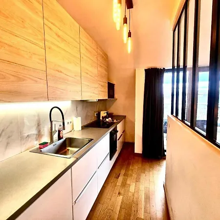 2 Bedroom With Terrace And Parking