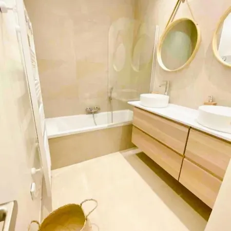 Lejlighed 2 Bedroom With Terrace And Parking Luxembourg By