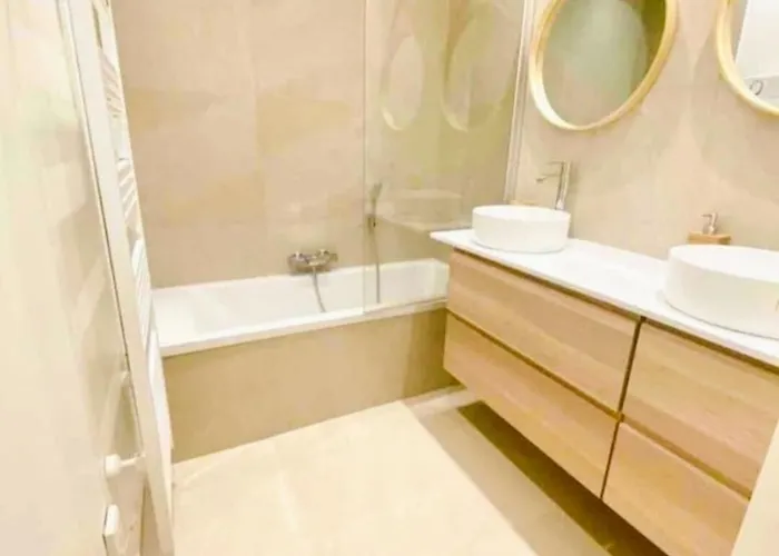 아파트 2 Bedroom With Terrace And Parking 룩셈부르크