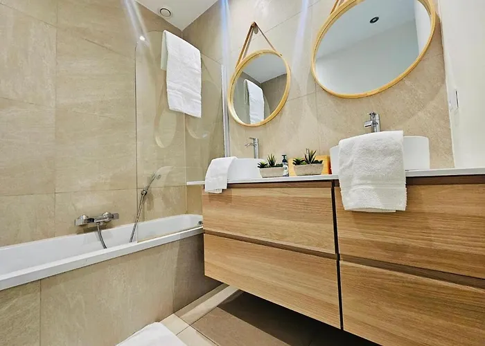 2 Bedroom With Terrace And Parking Apartamento *