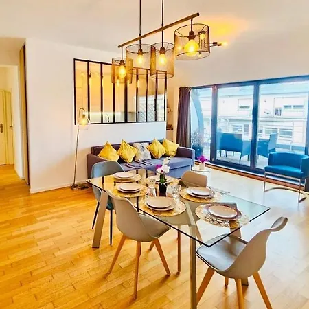 Lägenhet 2 Bedroom With Terrace And Parking Luxemburg